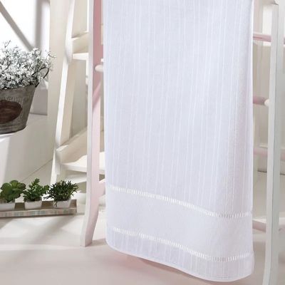 Toalha Banho Veludo de Bordar Bella 70x140cm Dohler Branco