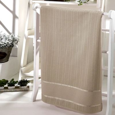 Toalha Banho Veludo de Bordar Bella 70x140cm Dohler Branco