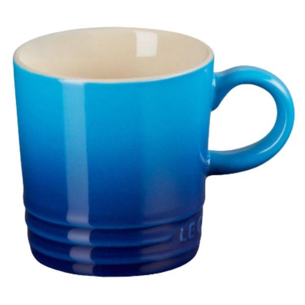 CANECA PARA CHÁ LE CREUSET 350ML ESMALTADA EM CERÂMICA AZURE BLUE 70302352200002 CANECA PARA CHÁ LE CREUSET 350ML ESMALTADA EM CERÂMICA AZURE BLUE 70302352200002