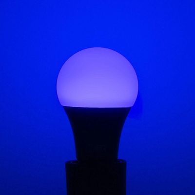 Lâmpada Led Tkl Luz Negra 7w E27