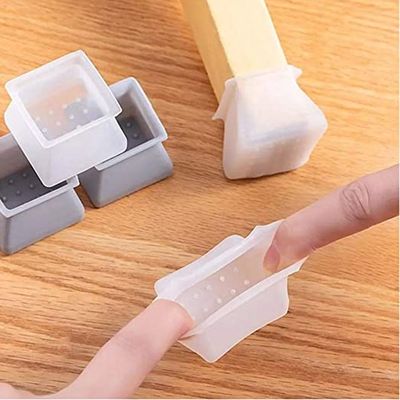 Kit 4 Protetor Pé de Cadeira Poltrona Sofá Anti Risco Anti Ruídos de Silicone - Quadrado