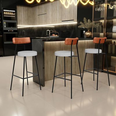 Kit 04 Banquetas Alta Cozinha Sala De Jantar Aço Milão L02 Couríssimo Camel Linho Cinza - Lyam Decor