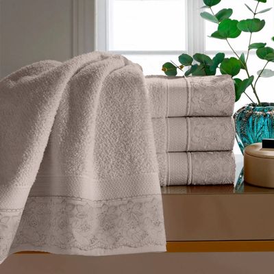Toalha de Banho Melody com Renda Cassia Bouton Fendi