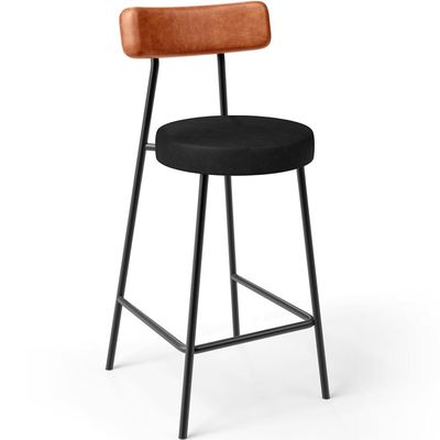 Kit 03 Banquetas Baixa Cozinha Sala Jantar Bancada Milão L02 Couríssimo Camel Preto - Lyam Decor