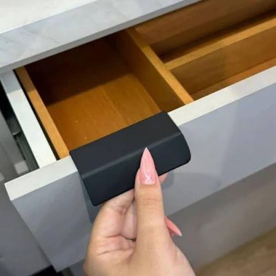 Conjunto 6 Puxadores PV22 80 Alça de Sobrepor Preto Fosco Para Móveis Armários Gavetas