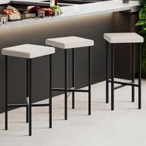 Kit 03 Banquetas Alta Bar Cozinha Sala De Jantar Preto Stella L02 Linho Cru - Lyam Decor
