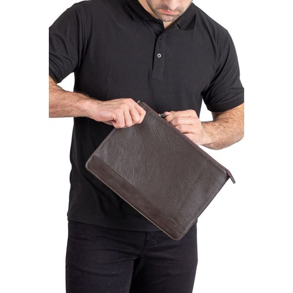 Pasta envelope de couro para Macbook 13 Eduardo Preta Pasta envelope de couro para Macbook 13 Eduardo Preta