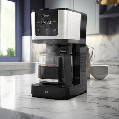Cafeteira Oster Programável 1,5L Com Display Digital OCAF550 110V