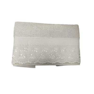 Toalha de Banho Melody com Renda Naira Bouton Fendi