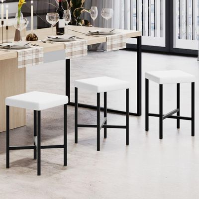 Kit 05 Banquetas Baixa Bar Cozinha Sala De Jantar Preto Stella L02 Facto Branco - Lyam Decor