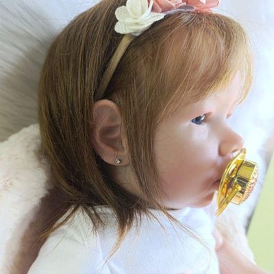 Bebe Reborn Menina Artesanal Olhos Abertos Realista Cabelo Implantado Fio A Fio