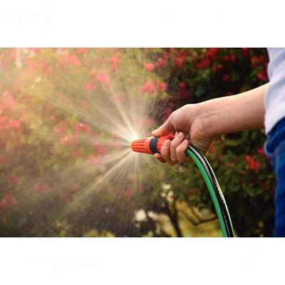 Mangueira Flex Para Jardim Tramontina Em Pvc Verde Com Faixa Preta 4 Camadas 30m Engate Rosqueado E Esguicho