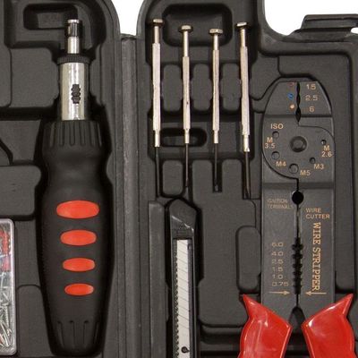 Kit De Ferramentas Completo 142 Peças Com Maleta Chaves, Martelo, Soquetes E Acessórios Multiuso