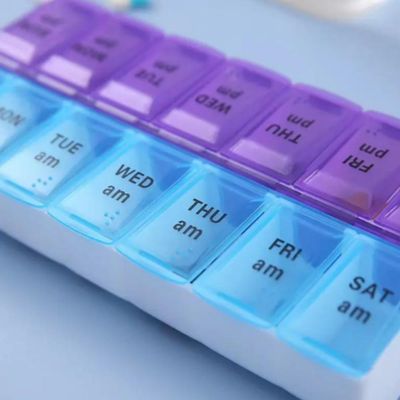 Porta Comprimidos Semanal 2 Divisorias Organizador Caixa Remedios Capsulas Suplementos Divisorias