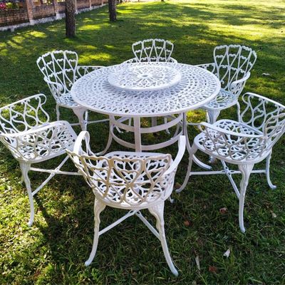 Mesa Giratória De Jardim Com Cadeiras De Alumínio Fundido Viena Branco