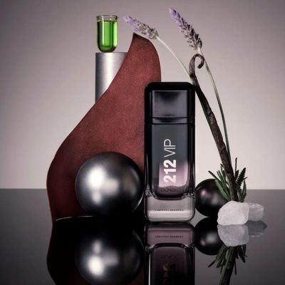 Carolina Herrera 212 Vip Black Eau De Parfum - Perfume Masculino 100ml