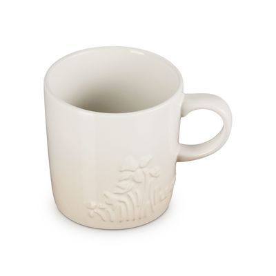 CANECA LE CREUSET JARDIN 350ML EM CERAMICA COM RELEVO MERINGUE 80042357160003