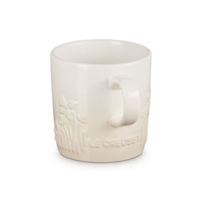 CANECA LE CREUSET JARDIN 350ML EM CERAMICA COM RELEVO MERINGUE 80042357160003