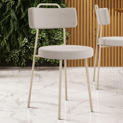 Cadeira Decorativa Estofada Para Sala De Jantar Barcelona Arena L02 Bouclê Creme - Lyam
