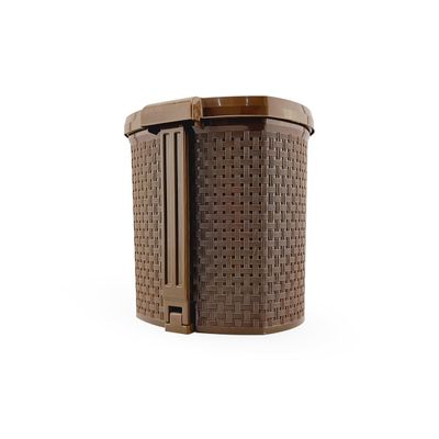 Kit 2 Lixeiras Rattan C/ Tampa Abertura Pedal Plástico Capacidade de 6 Litros Para Cozinha Escritório Marrom