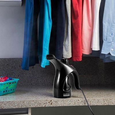 Passadeira De Roupas Jet Portátil Preta Suggar PV1000PT Bivolt