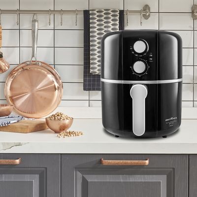 Fritadeira Air Fryer Britânia  4.5L Black Plus 1500W BFR13P 220V