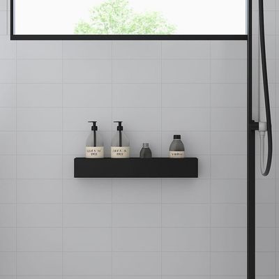 Porta Shampoo Linear 60cm Preto