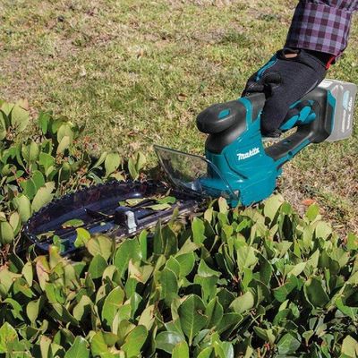 Aparador Cerca Viva 200mm 1250gpm Bat E Carr Uh201dzc Makita