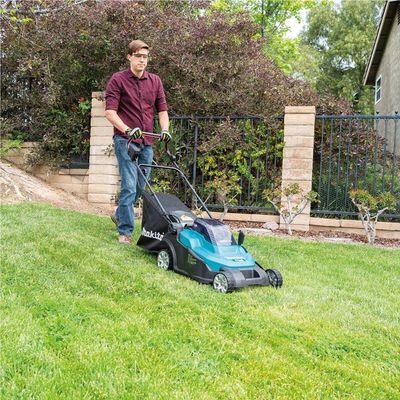 Carrinho Cortador De Grama Sem Fio 36v Dlm432pt2 Makita 110V