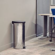 Lixeira com Pedal New Aço Inox Polido 30 Litros - Tramontina 94538/730