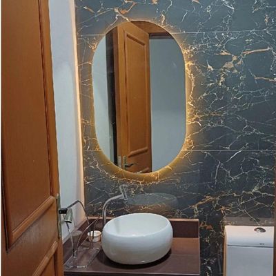 Espelho Brillare Orgânico Oval Grande Com LED 80x50cm Lapidado À Pilha Ou Fonte Branco Quente Pilha