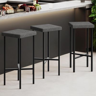 Kit 03 Banquetas Alta Bar Cozinha Sala De Jantar Preto Stella L02 Linho Cinza Escuro - Lyam Decor
