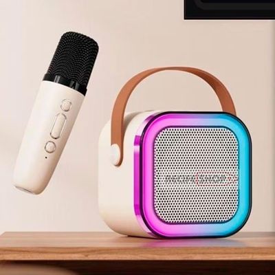 Caixa Som Bluetooth com 1 Microfone + LED – Deixe a Festa por Conta do Karaokê Cor Preto