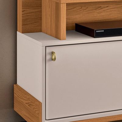 Home Painel Decorativo Bolt TV até 65 Pol Portas Deslizantes Pés Rodízio Cinamomo/Off White G26 - Gran Belo