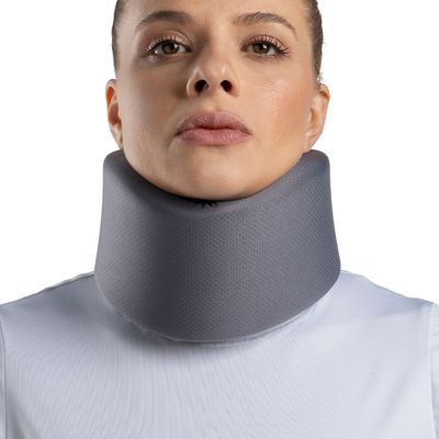 Colar Cervical Ortho Care Dellamed M / Cinza Chumbo