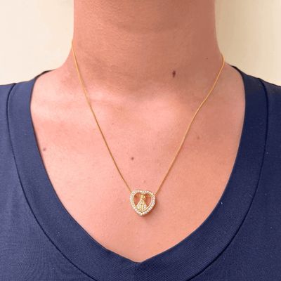 Colar Nossa Senhora Aparecida coração com zirconias banhado em ouro