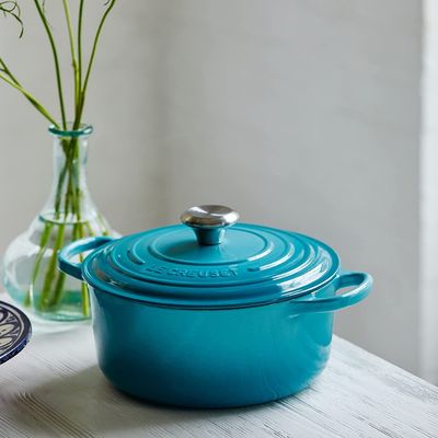 PANELA LE CREUSET REDONDA SIGNATURE EM FERRO FUNDIDO 16CM AZUL CARIBE  21177161702430