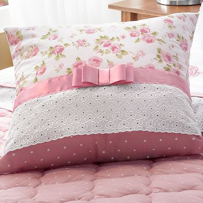 Kit Cobre Leito Casal Queen Yonara 07 Peças Tecido Percal Floral Com Almofada Bordado Inglês - Rosê