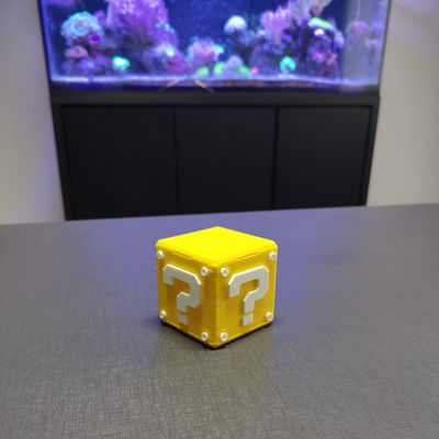 Cubo Interrogação Porta Objetos c/ Tampa 5 cm 3D Mario Gamer Mesa Escritório Geek