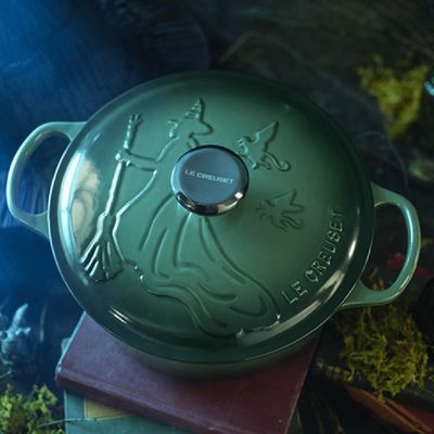 PANELA REDONDA LE CREUSET WICKED COLLECTION 24CM ELPHABA VERDE ARTICHAUT 21802247950464
