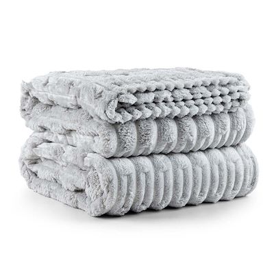 Cobertor Manta Alaska Casal Queen 2,40m x 2,20m Manta Flannel Soft - Cinza Platina - 100% Poliéster
