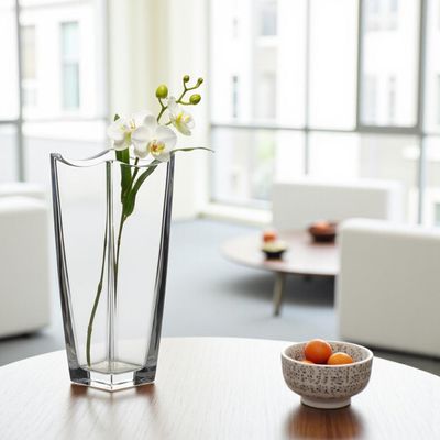 Vaso em cristal L'Hermitage Noble 29,7cm: Brilho e elegância clássica para sua decoração