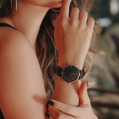 Relógio De Pulso Feminino Couro Minimalista New Port 40mm