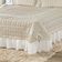 Kit Cobre Leito Colcha Romance Queen 5 Peças MicroPercal 200 Fios Matelado Costurado Renda - Palha