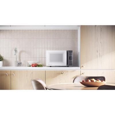 Micro-ondas Electrolux 23L Branco Efficient com Descongelamento Assistido (ME23B) 220V