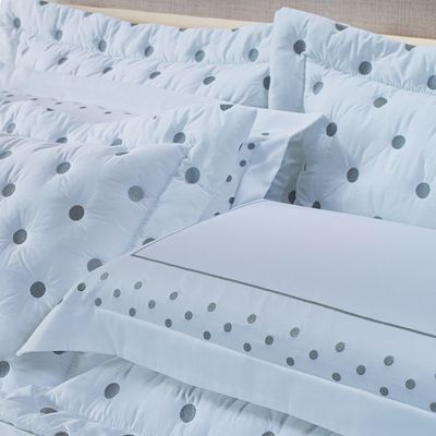 Kit Cobre Leito Colcha Garland Super King 100% Algodão 400 Fios Acetinado Bordado 5 Peças - Branco e Cinza