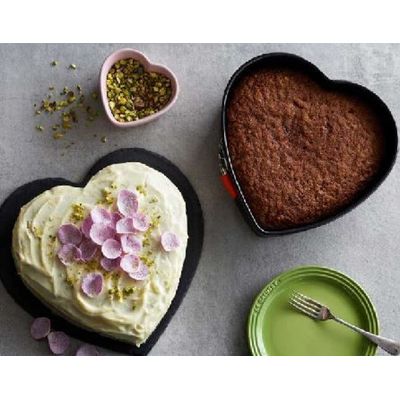FORMA LE CREUSET P/BOLO FORMATO CORAÇÃO REMOVÍVEL ÚNICO 9410332600