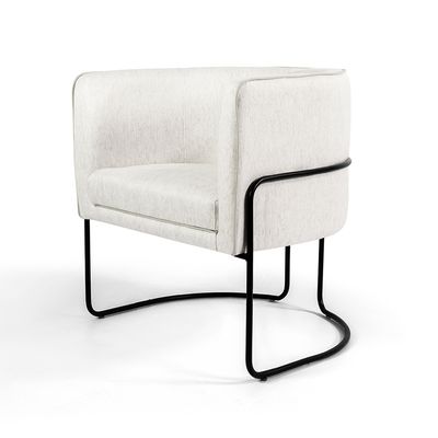 Poltrona Betina Linho Creme A-48 Base de Aço Preto - D'Rossi