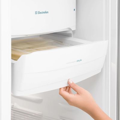 Refrigerador Degelo Prático RE31 Controle de Temperatura 240 Litros Electrolux Branco / 220V