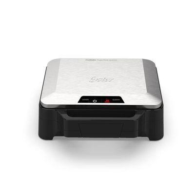 Sanduicheira OSAN500 1000W Chapas Antiaderentes Oster Inox / 110V